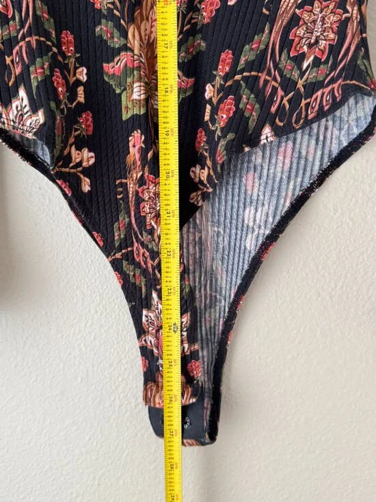 FARM Rio Black Berry Garden Bodysuit Puff Long Sleeve Thong Small - Picture 9 of 14